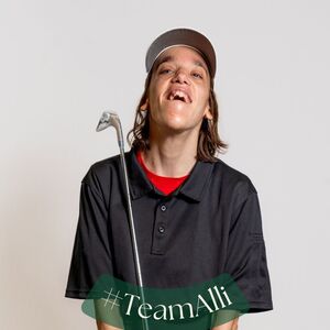 Alli M
